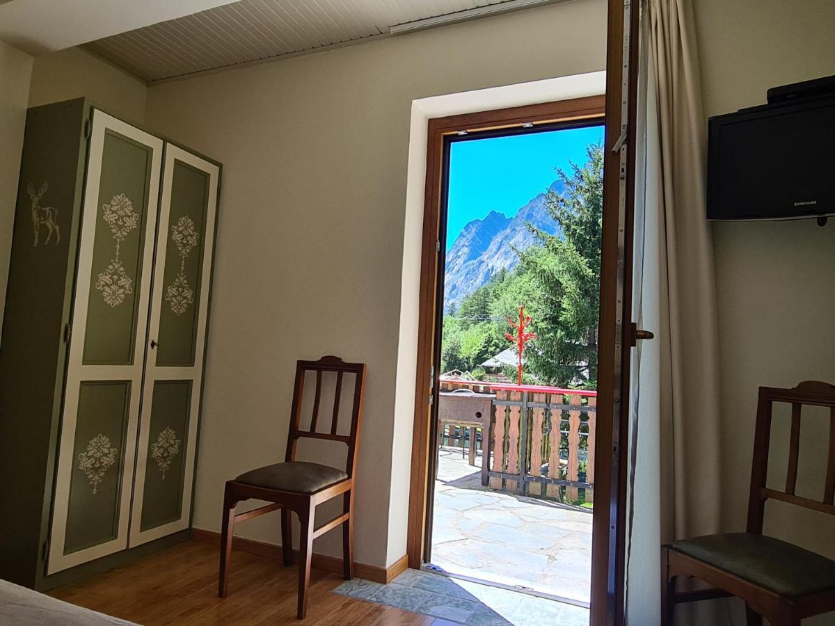 Hotel Dente Del Gigante Курмайор Екстериор снимка