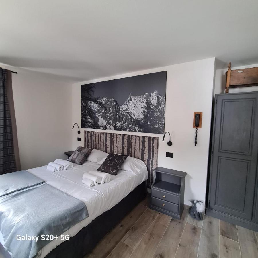 Hotel Dente Del Gigante Курмайор Екстериор снимка