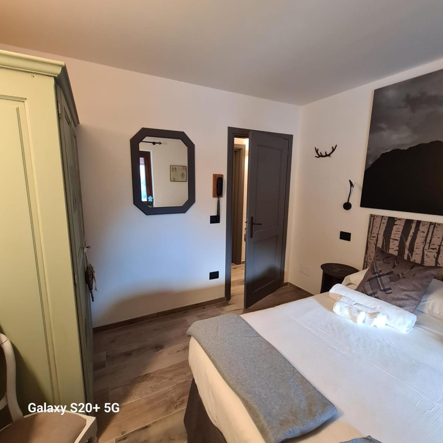 Hotel Dente Del Gigante Курмайор Екстериор снимка