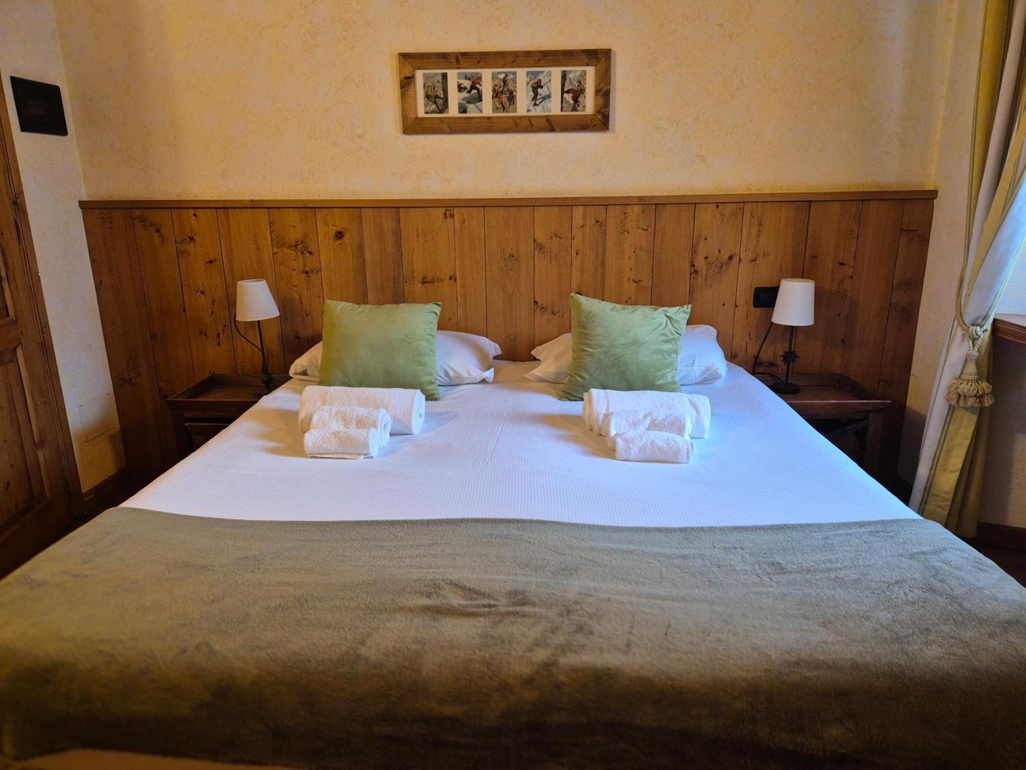 Hotel Dente Del Gigante Курмайор Екстериор снимка